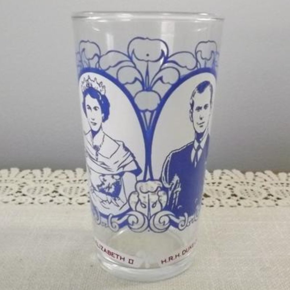 Vintage 1953 Queen Elizabeth & Prince Philip Glass